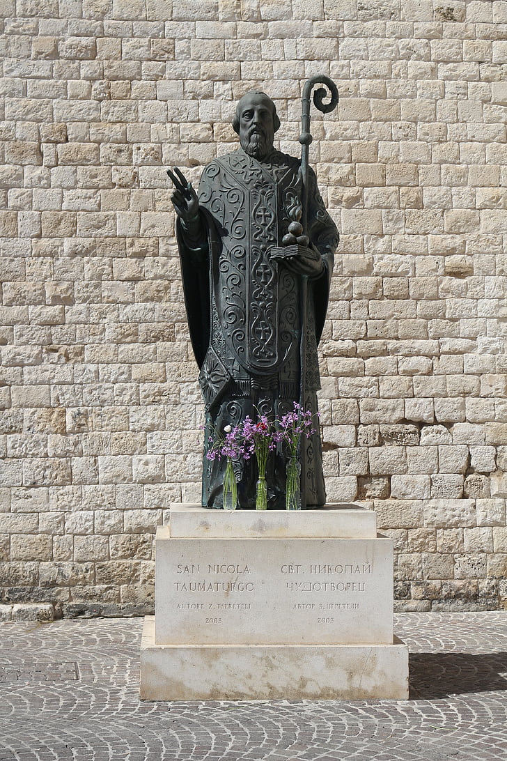 Sv. Nikole, Sveti, kip, spomenik, Bari, Italija, Sveti Nikola