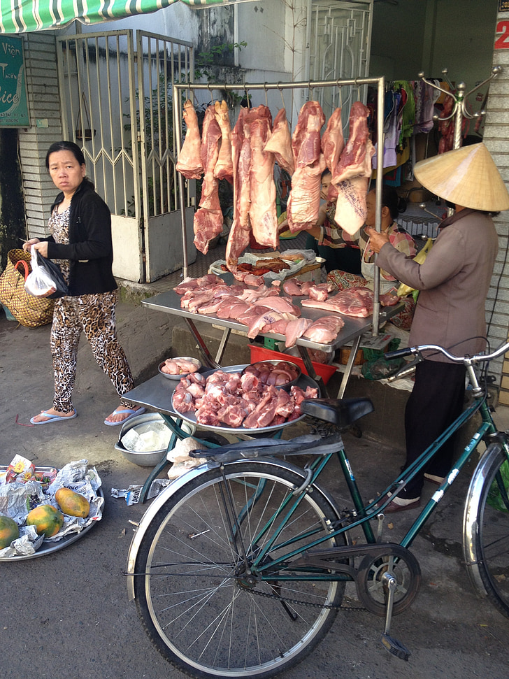 Saigon, 2013, ho chi minh, maso, ulice, řezník, zavěšené maso