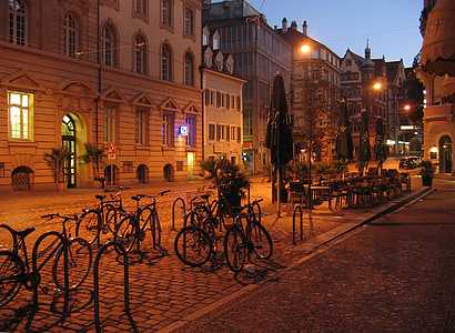 Freiburg, staden, Tyskland, Road, bostäder, magnifika byggnader, kullersten