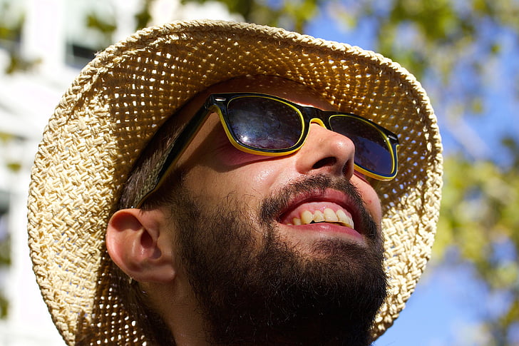 humaine, homme, défilé de rue, Portrait, chapeau de paille, lunettes de soleil, Bart