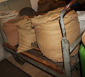 kafijas maisiņi, kravas, piegāde