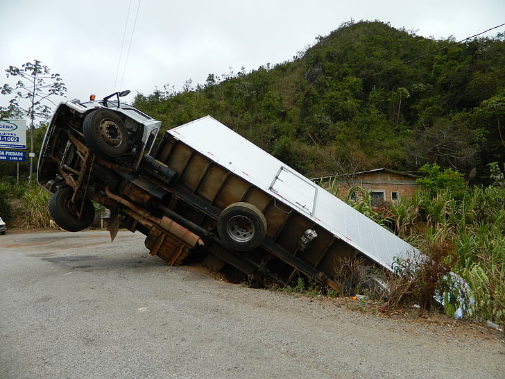 olyckan, lastbil, vagn, br, tumlade, Truck föll, farlig riktning