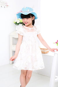 το παιδί, κορίτσια, πορτρέτο, φωτογραφία, λευκό φόρεμα, καπέλο, προσφορά
