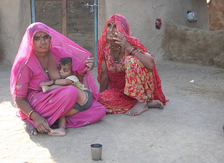 femmes, allaitement maternel, Rajasthan, mère, enfant, Inde, Culture indienne