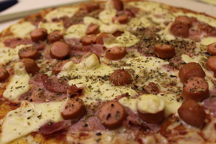 pizza, condiment, sausage, cheese, mozzarella, ham, tomato