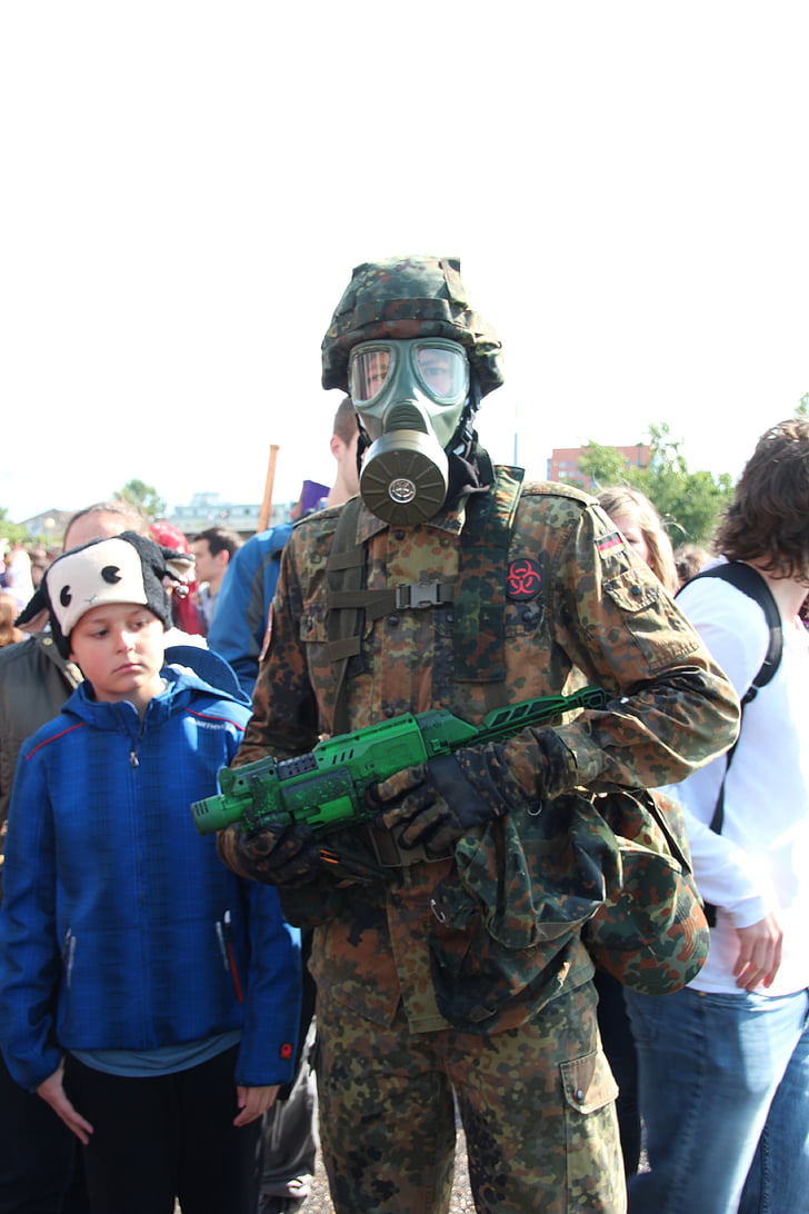 war, cosplay, dressed up, soldier, fear