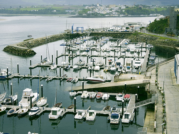 Port, łodzie, Ribadeo