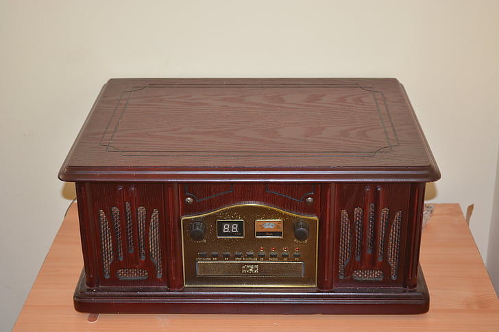 Radio, retrò, vintage, musica, oggetto d'antiquariato, in legno, marrone