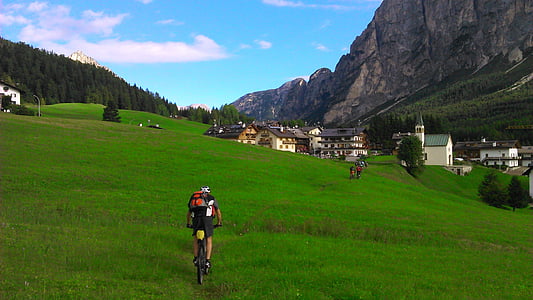 จักรยาน, ไดรฟ์, ห่างออกไป, ทุ่งหญ้า, ภูเขา, ออกจาก, หญ้าสีเขียว