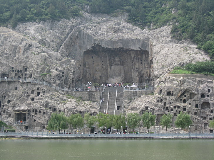 Пещера огромного Буддаа, 493 лет после jc, Джиадинг храм, Династия Тан, Медитация, пещеры, Дракон ворота