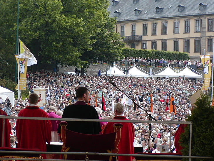 bonifatiusfest, Fulda, palvonta, kristillisdemokraatit, Pyhä, kirkko, Pyhiinvaellus