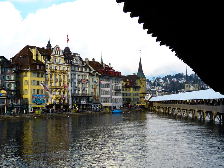 Luzern, Zwitserland, Kapel brug, oude stad, weergave, het platform, Europa