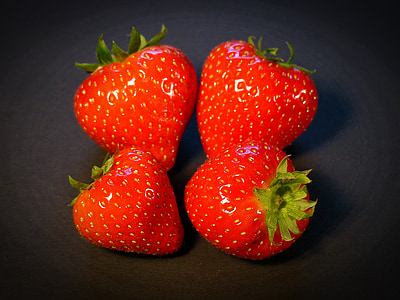 maasikad, puu, puuviljad, punane, Armas, maitsev, kasu