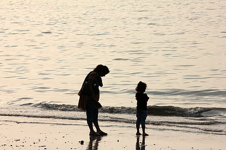 母亲, 女儿, 为人父母的, 男子, 海滩, 海岸, 海洋