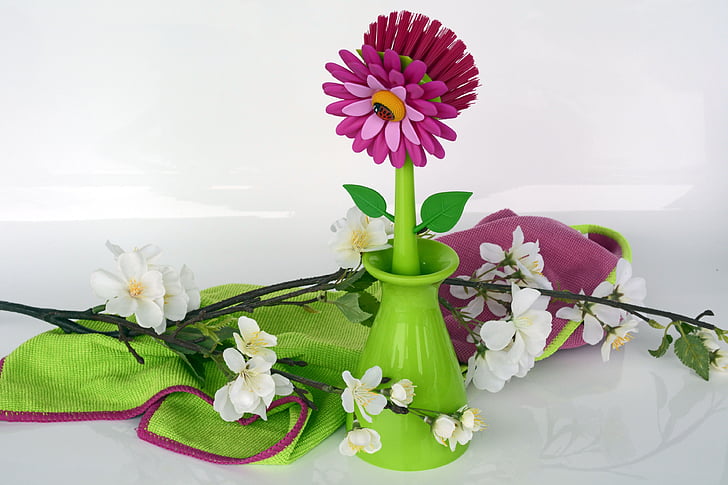 clean, spring putz, crockery brush, flowers, pink, green, dishcloth