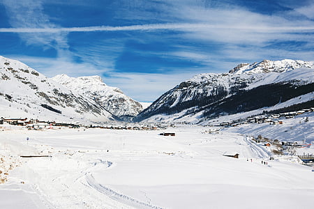 snowfield, near, mountain, daytime, highland, snow, winter