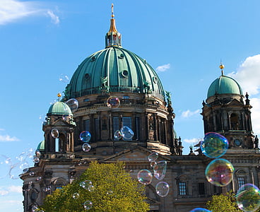 Cattedrale di Berlino, cupola della Cattedrale, cielo, blu, Berlino, capitale, luoghi d'interesse