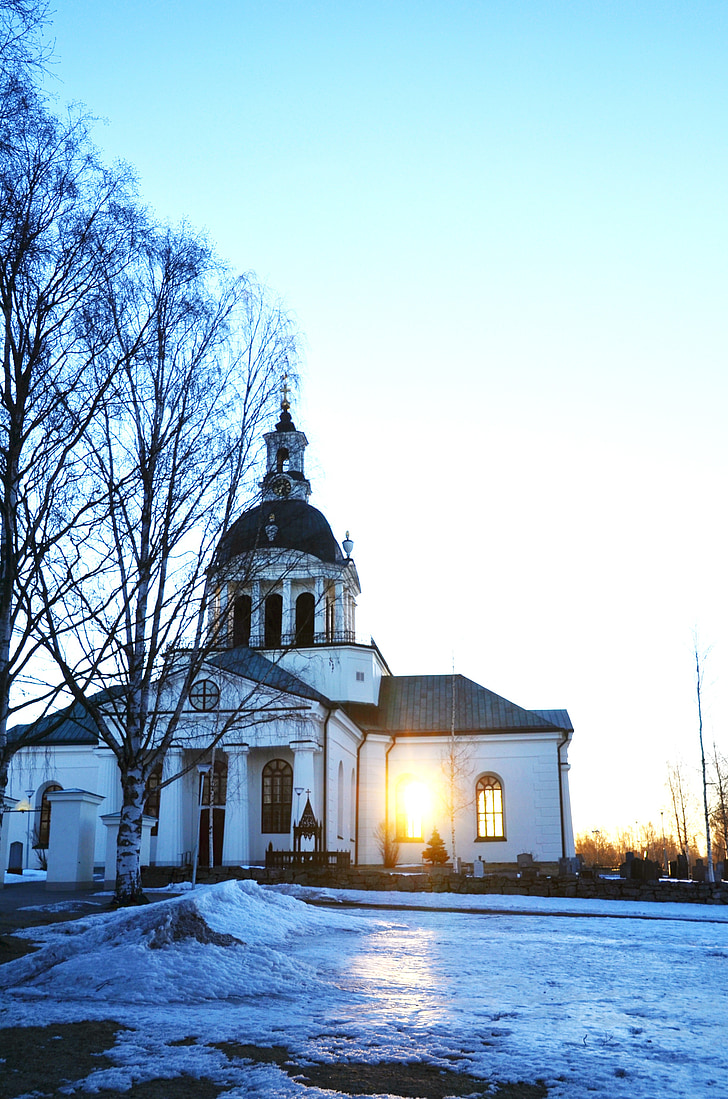 Skellefteå, la iglesia de landskyrkan una, ventana, luz