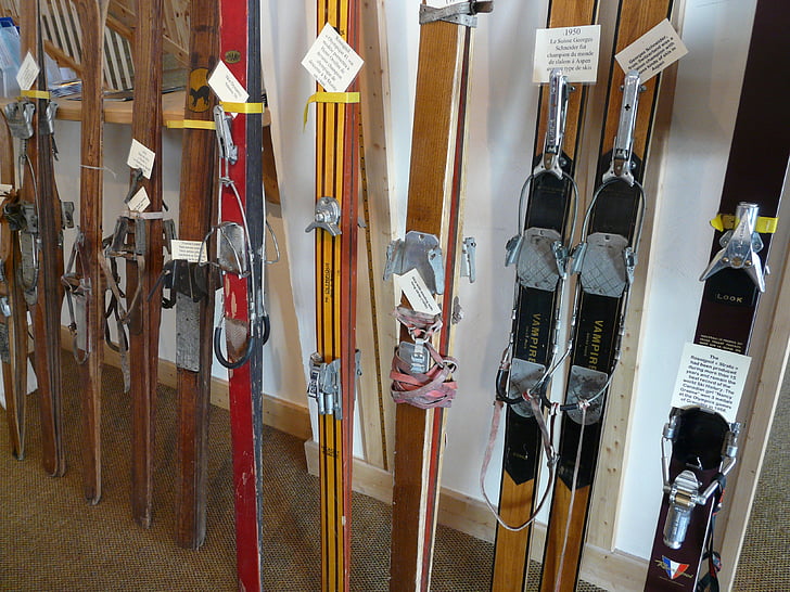 Ski, lesene smuči, smučarske zgodovine, Zgodovina, razstava