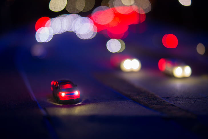 auto, verlichting, miniatuur, speelgoed, verkeer, vervoer, nacht