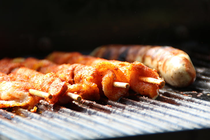 zonnevlammen van de grill, varkensvlees belly, barbecue, vlees, Braadworst, Worst, grillworst