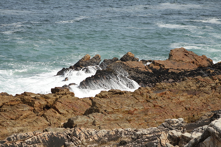 zeegezichten net buiten gordons bay, Zuid-Afrika, westkust, Rocky, rotsen, stenen, strand