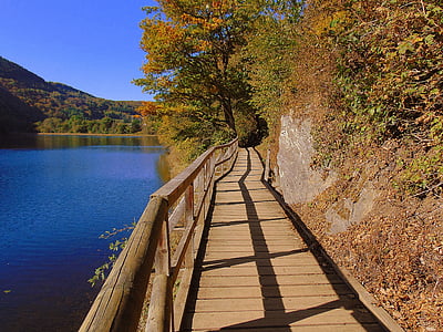 Heimbach, Nord-eifel, Reservoir, Trail, Promenade, in der Nähe von Burg hengebach, Herbst