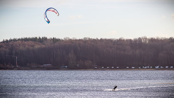 Kitesurfing, kite surfing, kitesurfer, Kitesurfing, vodní sporty, přetažení, volný čas