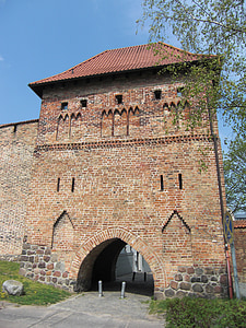 city wall, rostock, town fortifications, middle ages, hanseatic league, hanseatic city, historically