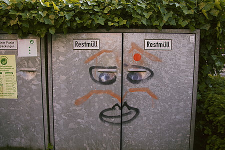 restmull, 框, 脸上, 微笑, 废物容器, 户外, 没有人