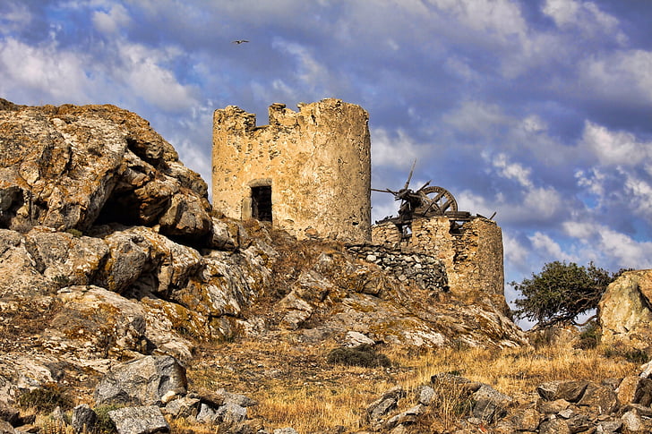 Ruin, lieux abandonnés, ancien moulin, fort, Château, histoire, architecture