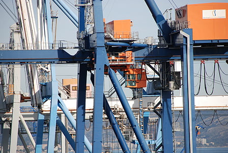 crane, maritime transport, port of castellón