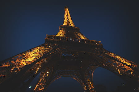 arkitektur, Eiffeltårnet, Frankrig, vartegn, lav vinkel skud, nat, Paris