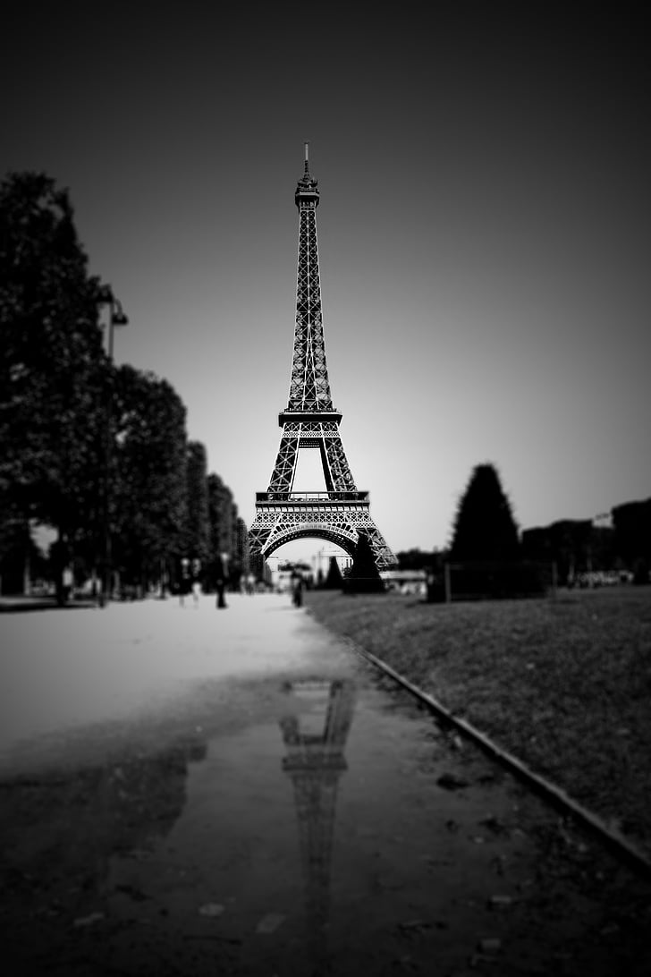 Eiffelova veža, Paríž, Francúzsko, Eiffelova veža, Paríž - Francúzsko, slávne miesto, čierna a biela