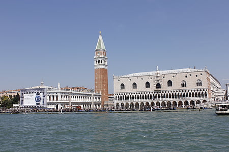 лагуни Венеції, Венеція, завантаження