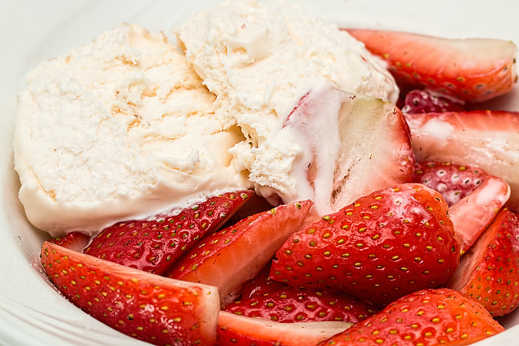 strawberries, dessert, sweet, strawberry, icecream, food, delicious