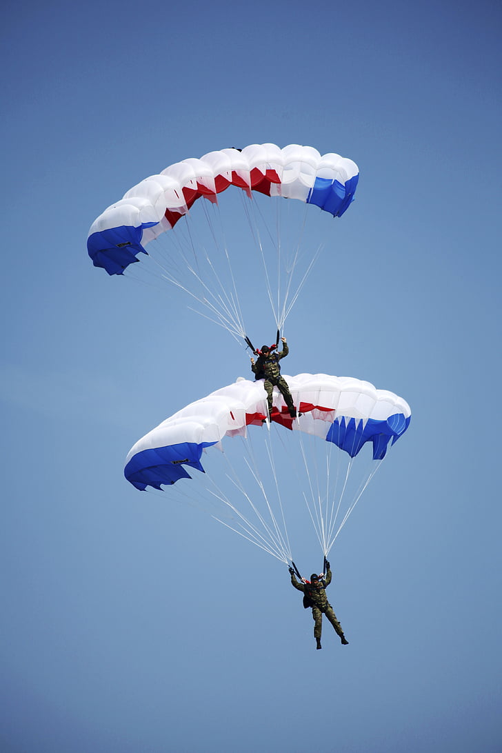 pair, paragliding, airshows, sliač, slovakia, parachutes