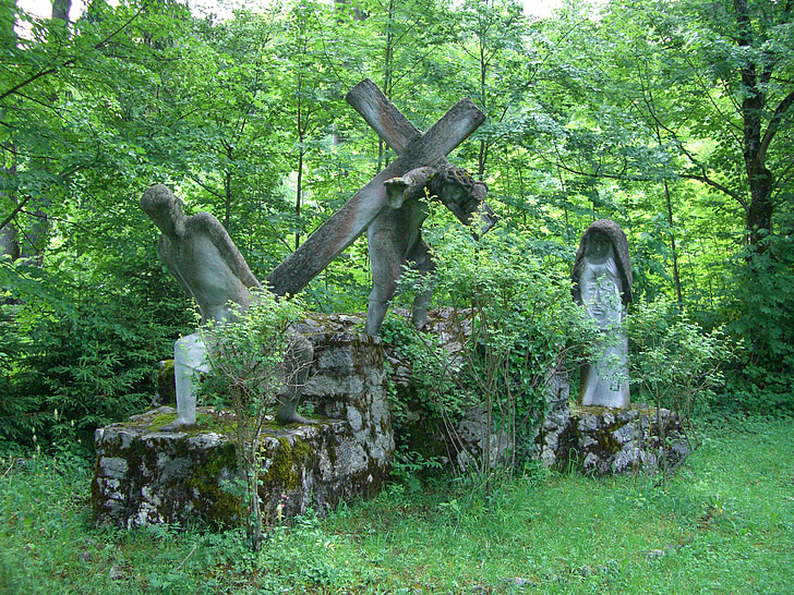 Füssen, Allgäu, Calvario, Grupo de cruce, figuras, piedra, escultura