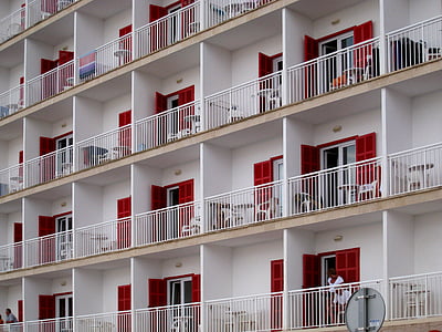 Hôtel, avant, balcon, rouge, blanc, façade de maison, façade