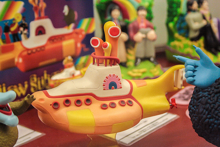Žlutá ponorka, beatles, hračka