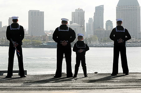 marins, père, fils, uniforme, pont d’envol, porte-avion, port