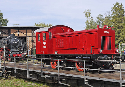 museum, kleindiesellok, two couplers, bahnbetriebswerk, hub, locomotive shed, diesel locomotive