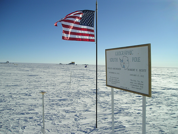 South pole station, geografische zuidpool marker, Amundsen station
