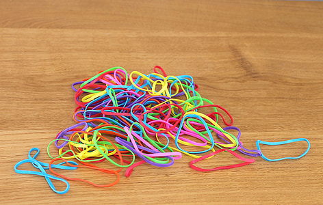 gumenom trakom, gumene trake, boje, obojene gumene trake, Uredski materijal, multi boje, oprema