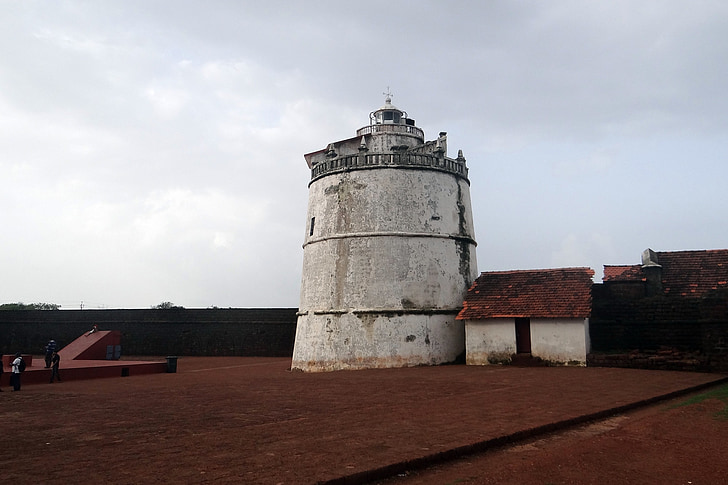 Aguada fort, Lighthouse, portugalskej fort, 17. storočie, Goa, Aguada, India