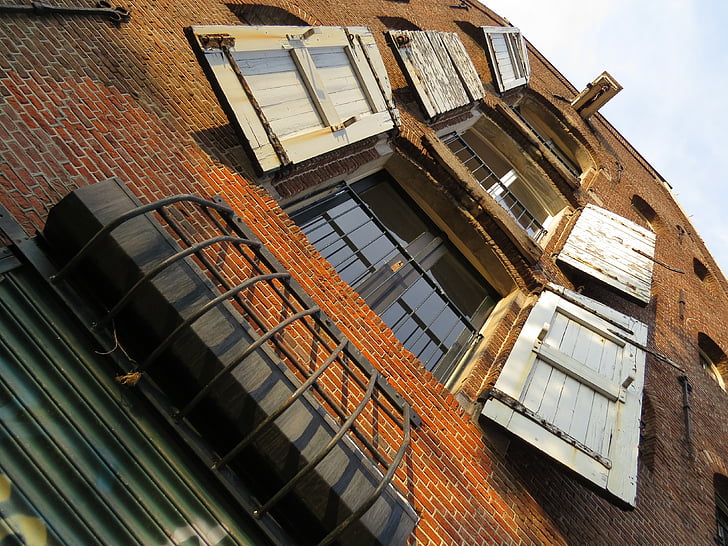 Amsterdam, systém Windows, obloha