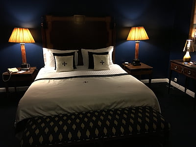 bed, hotel room, night, hotel, bedroom, room, interior