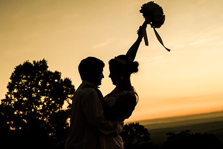Casal, äktenskap, bruden, hästskötare, hand i hand, siluett, solnedgång