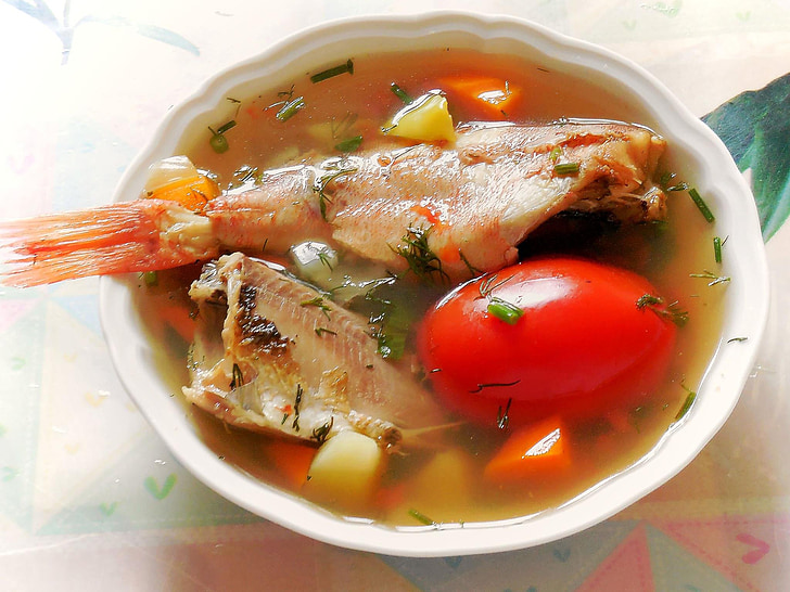 uho, Prvi obrok, juha, riba, kuhanje