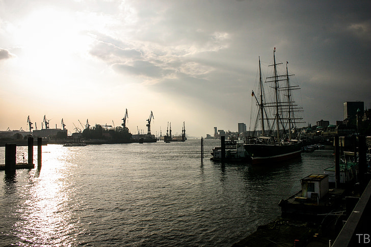 Hamburk, plachetnice, stožár, přístav, plachetní loď, voda, jezero